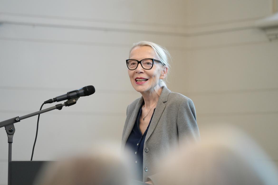 Gunda Trepp bei ihrer Rede zur Verleihung des Leo Trepp-Schülerpreis